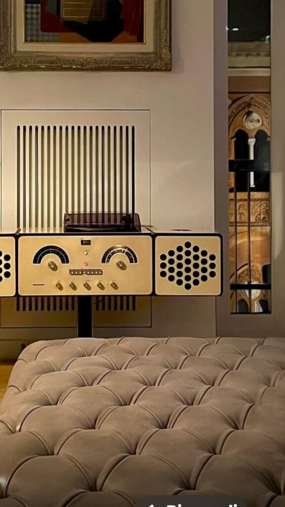 Radio d’epoca Brionvega, design italiano vintage e modernariato